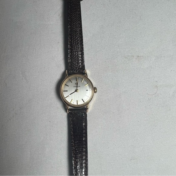 OMEGA Women’s Vintage Wrist Watch